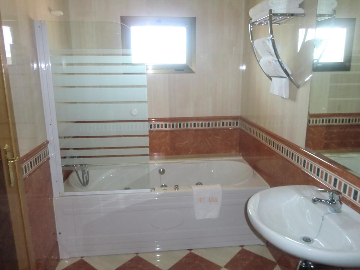 Hotel Gasaqui Ayelo de Malferit الغرفة الصورة